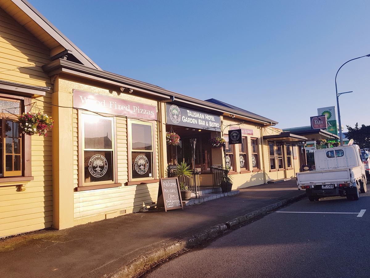 Talisman Hotel & Restaurant カティカティ エクステリア 写真